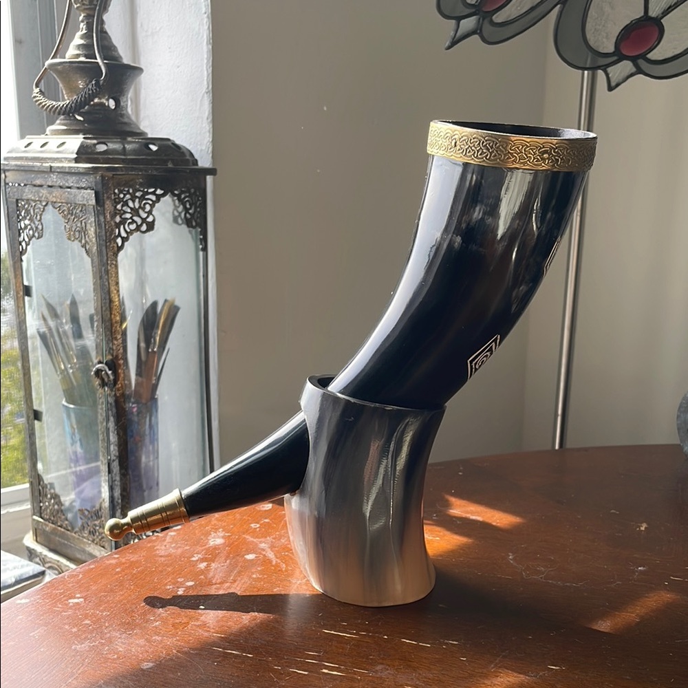 Oax Viking Drinking Horn with Stand